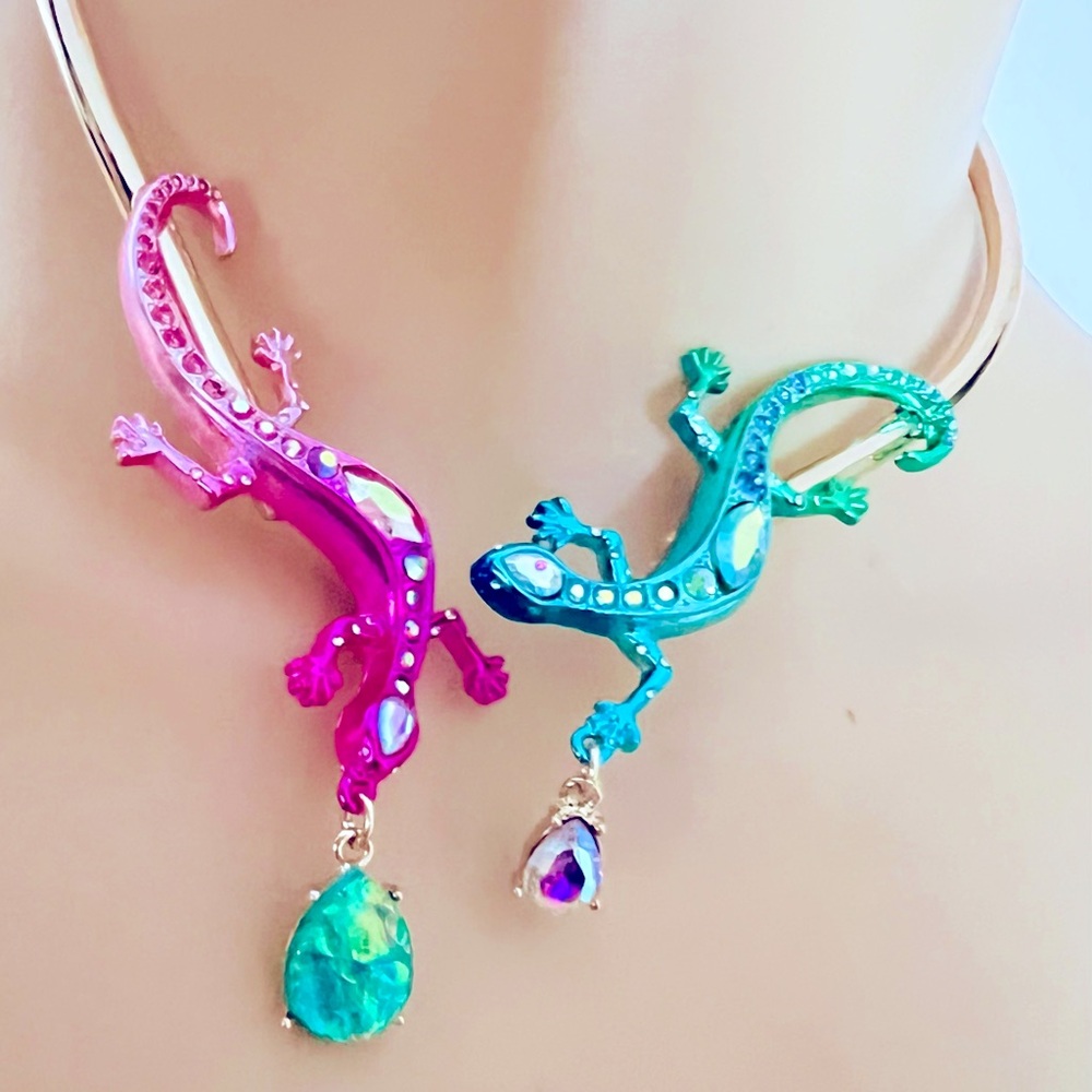 New Betsey Johnson BETSEYS PARADISE LIZARD COLLAR MULTI - Picture 7 of 9
